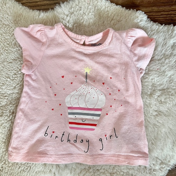 Gap birthday girl cupcake t-shirt. 100%. - Picture 1 of 1